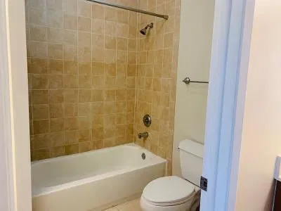 Unit 204 photo 13