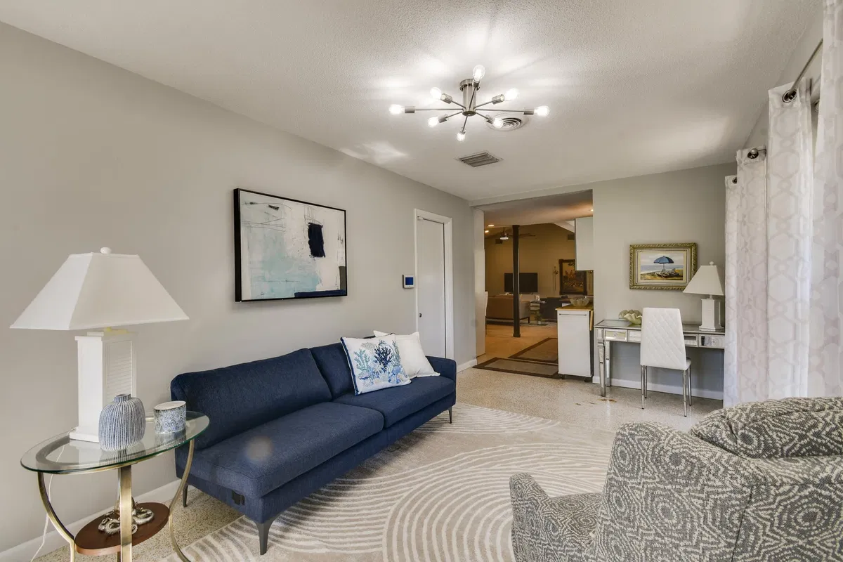 Residence photo 22