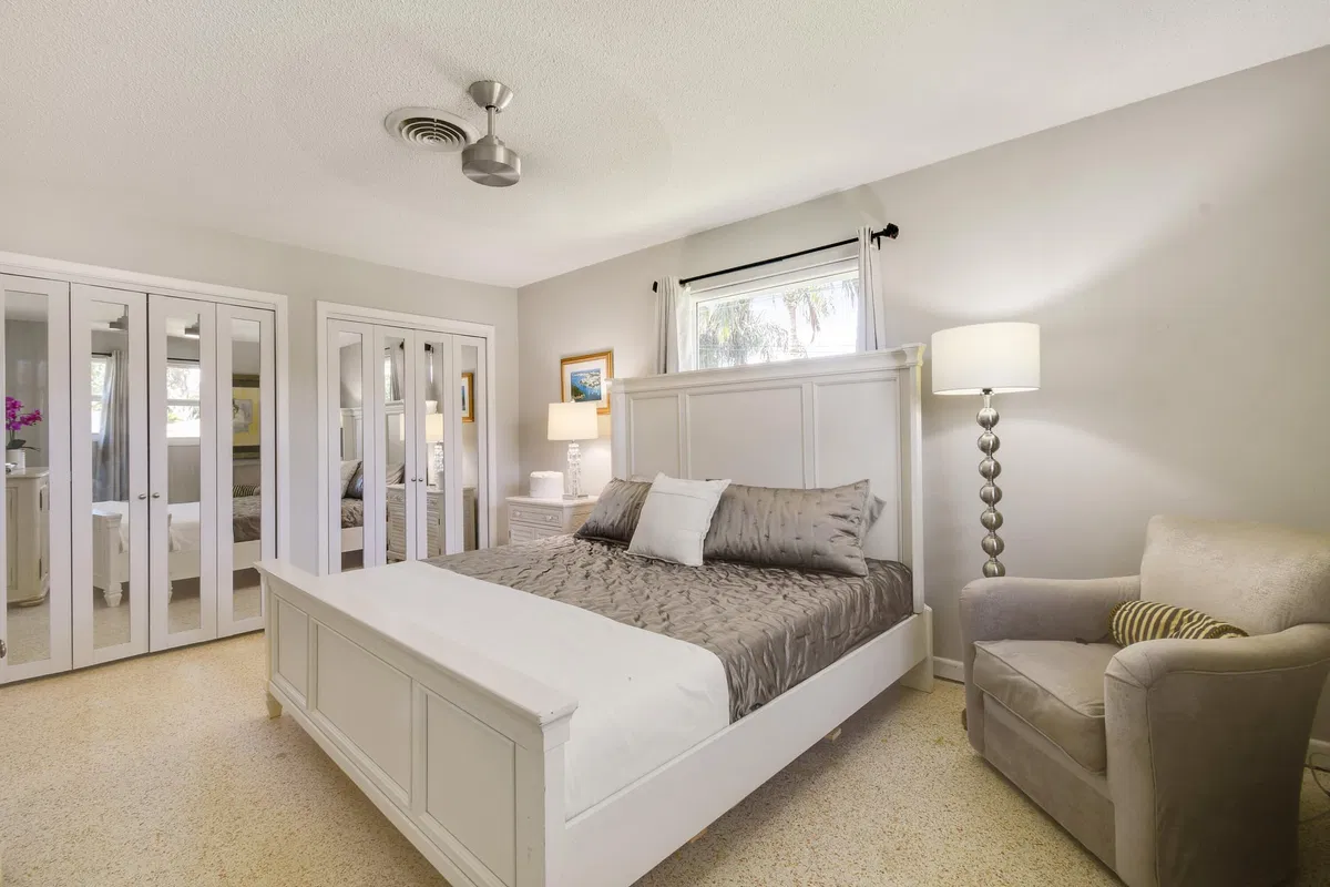 Residence photo 25