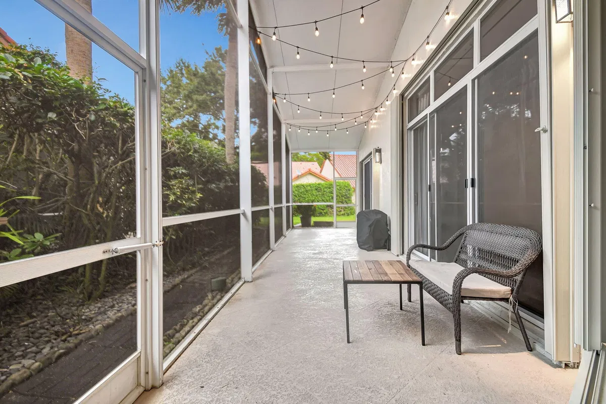 Residence photo 19