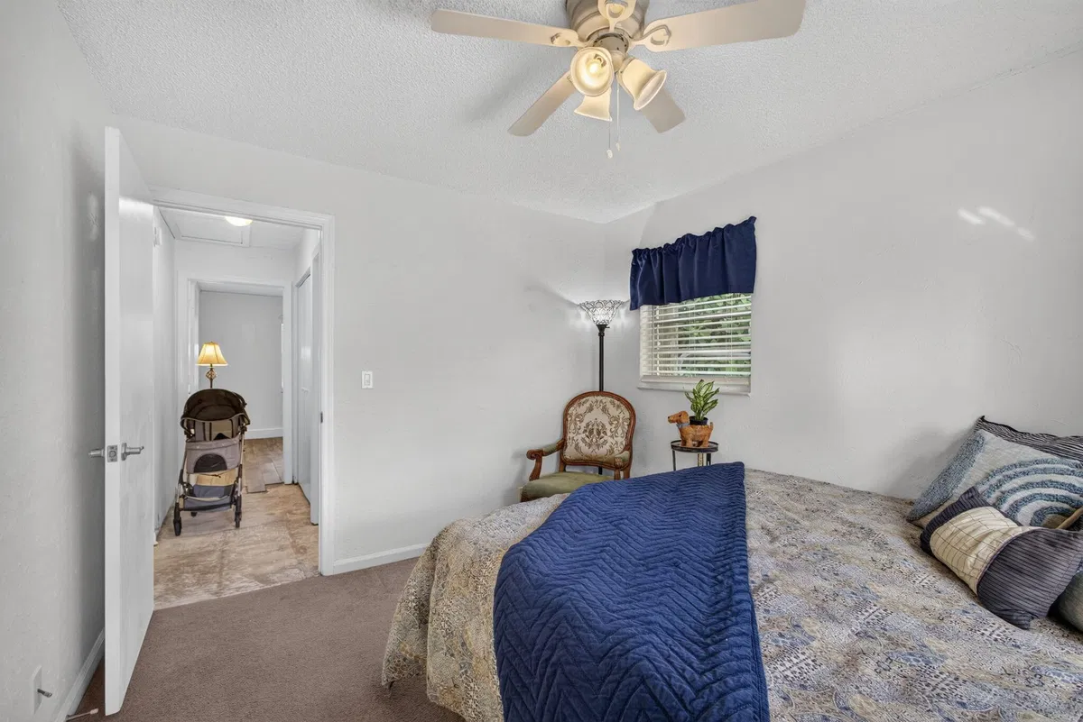 Residence photo 31