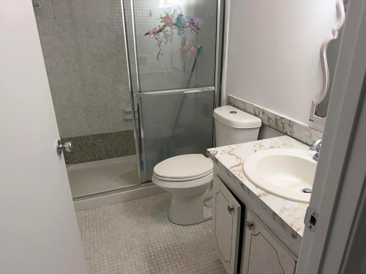 Unit 205 photo 7