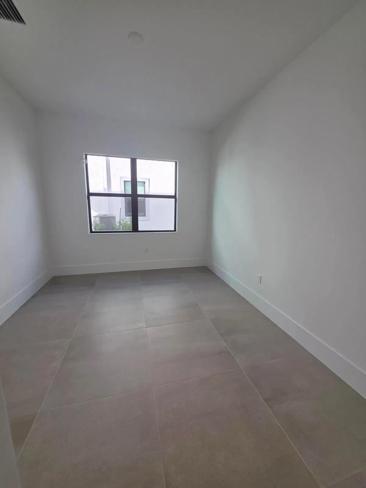  Residence photo 16