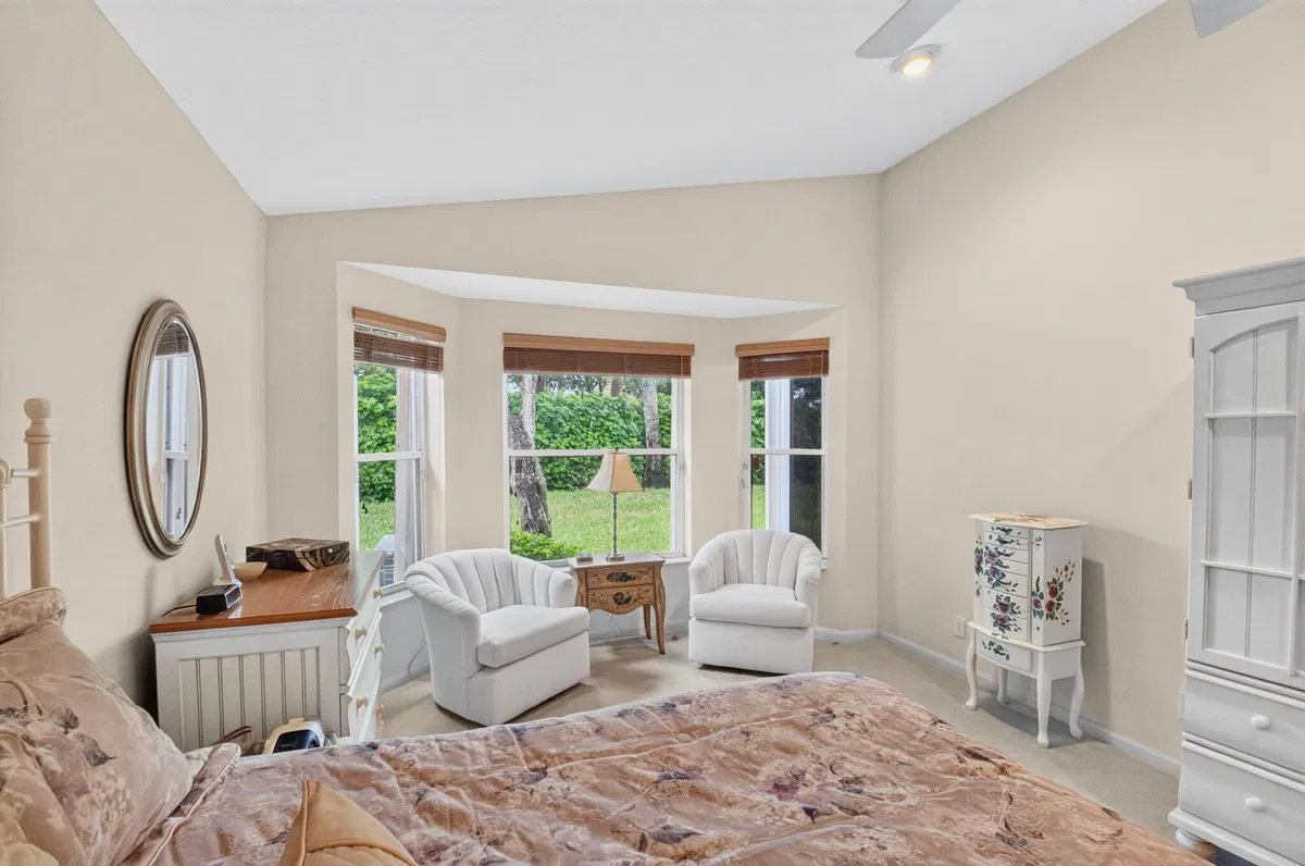 Residence photo 19