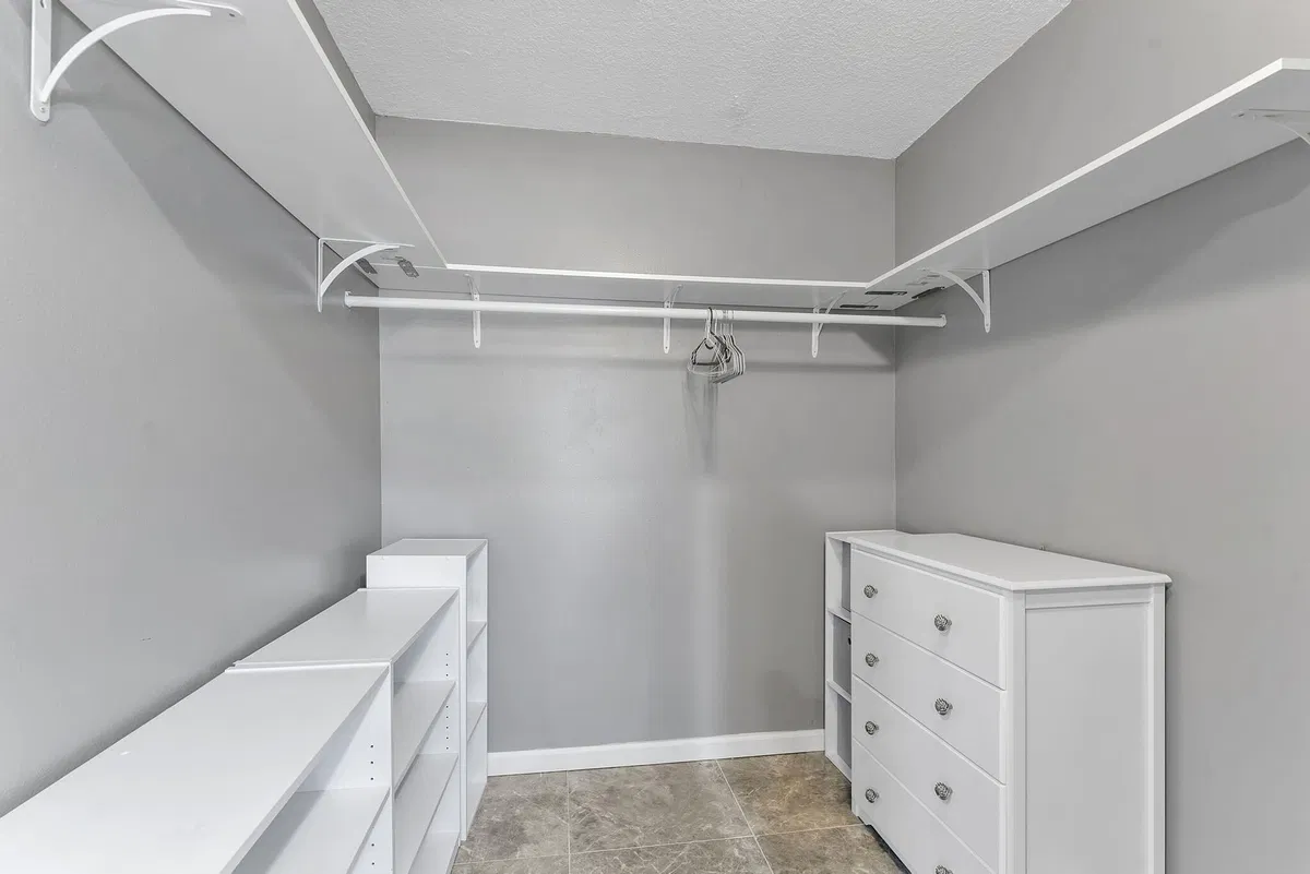 Residence photo 28