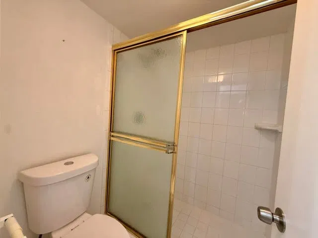 Unit 608 photo 7