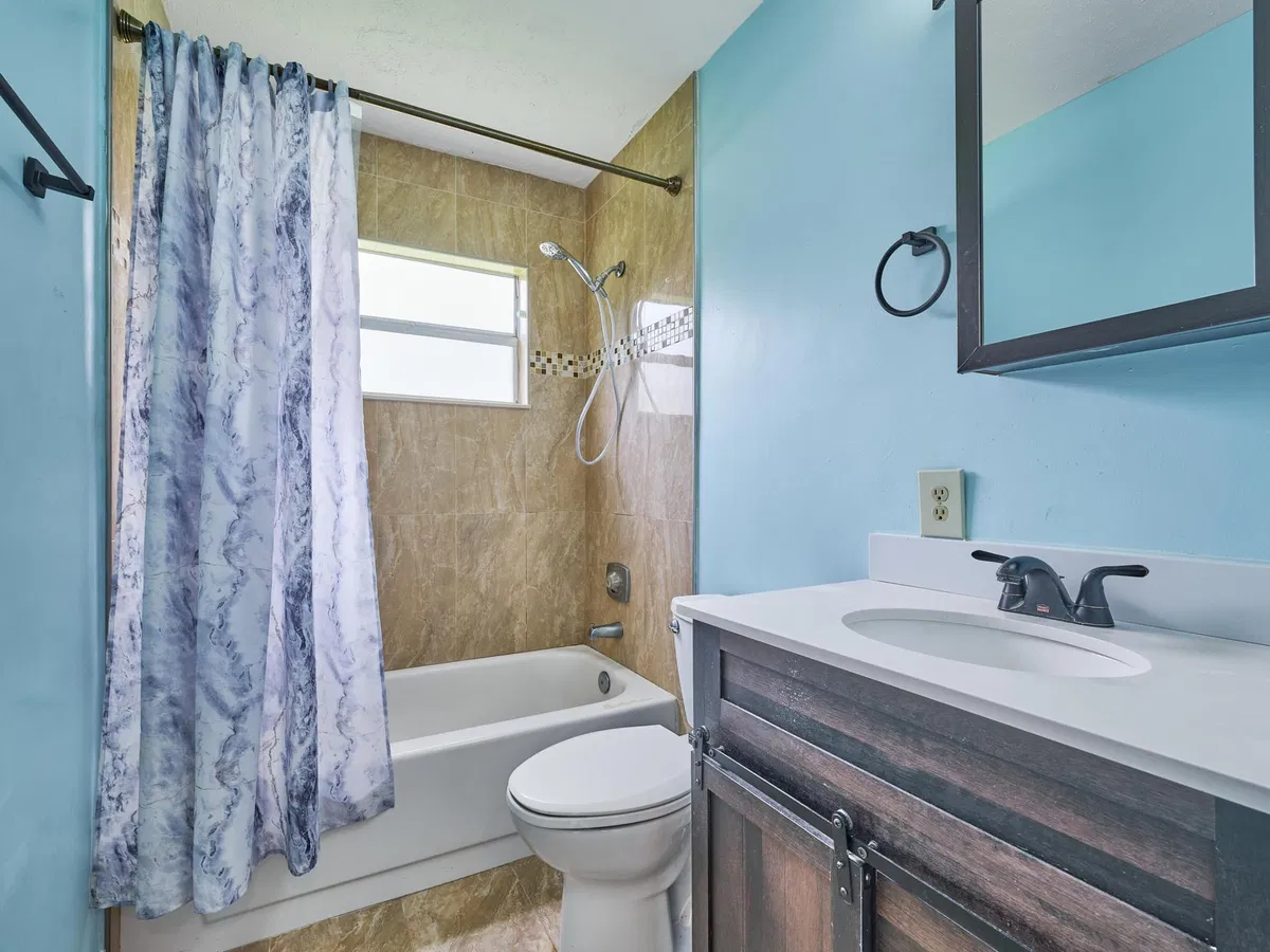  Residence photo 52