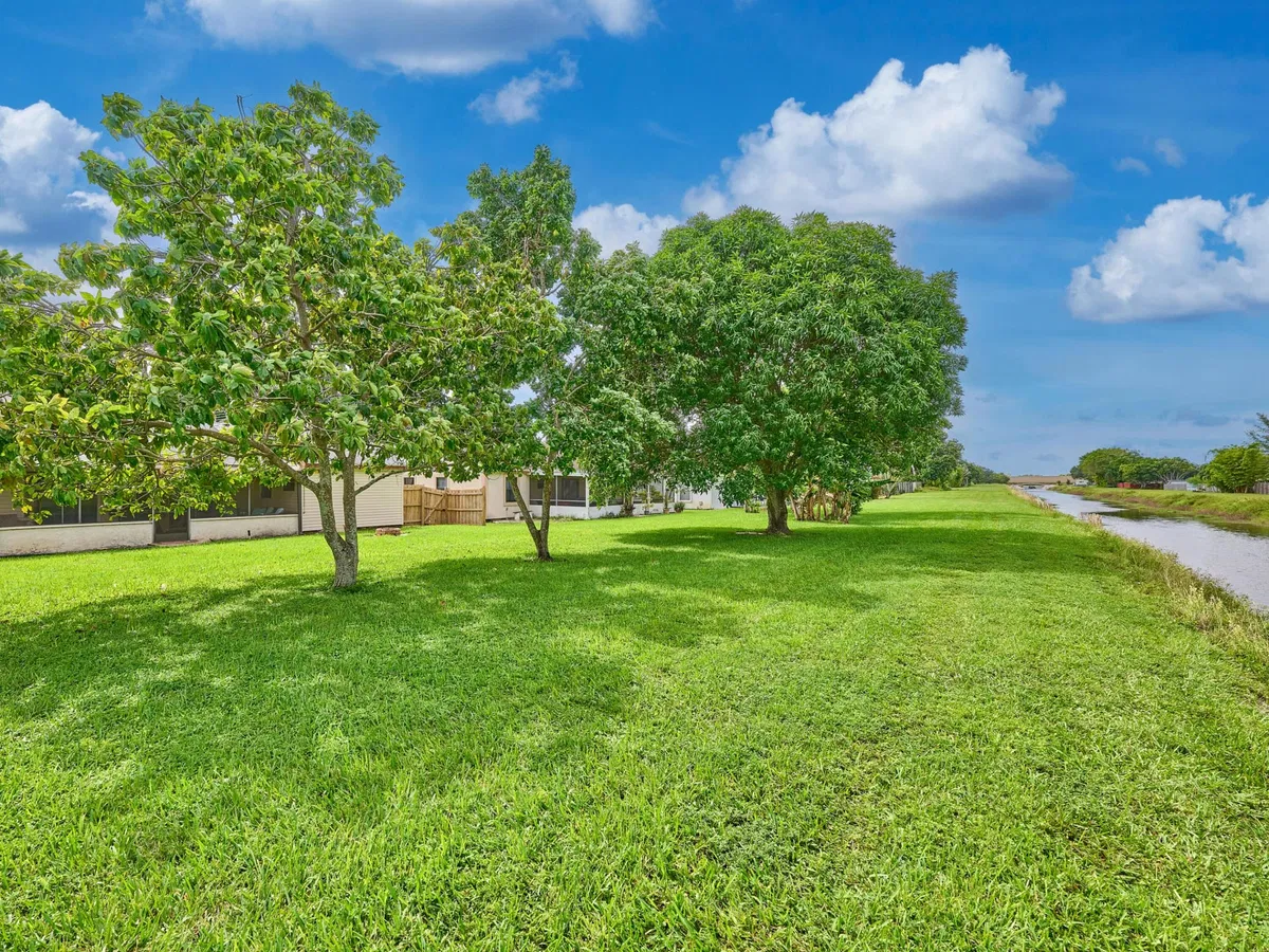  Residence photo 64