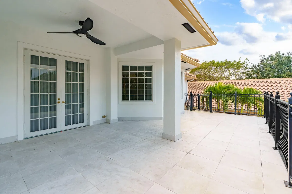 Paddock Park 2 Residence photo 46