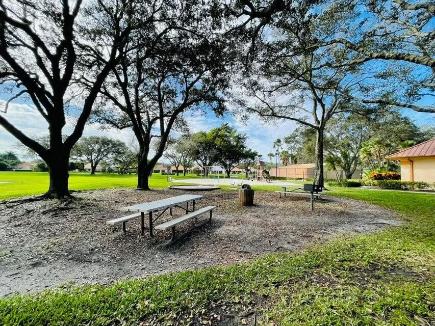 Residence photo 19