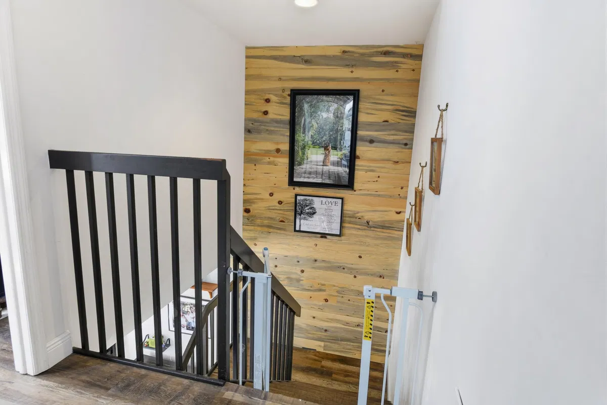  Residence photo 16