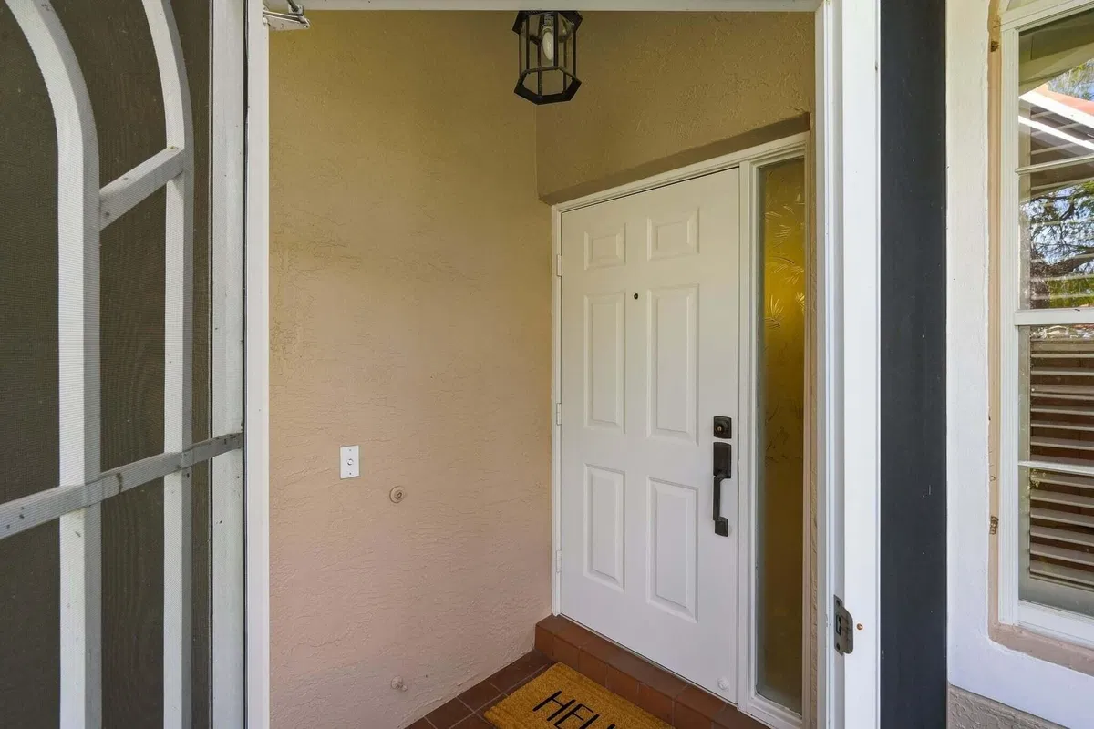 Residence photo 4
