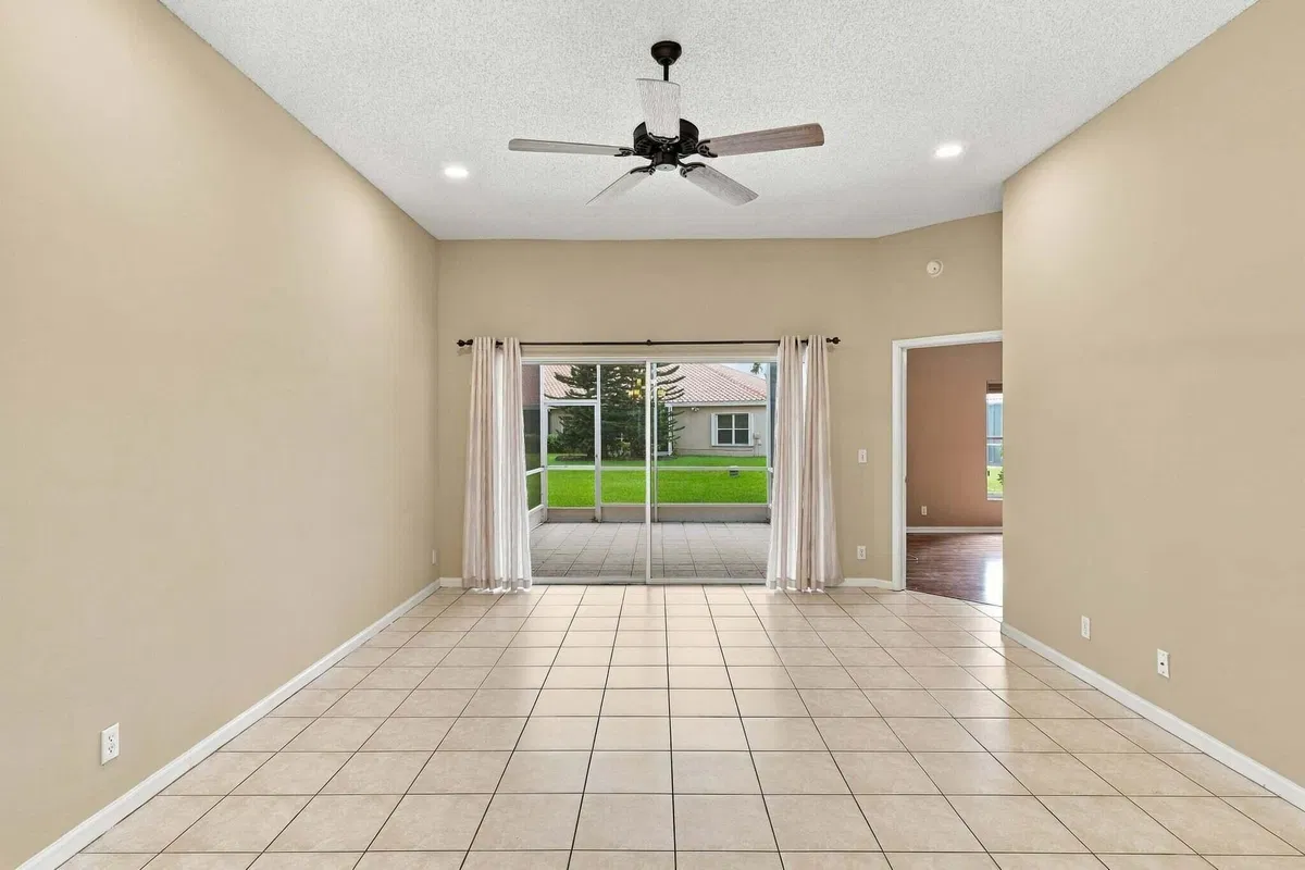 Residence photo 10