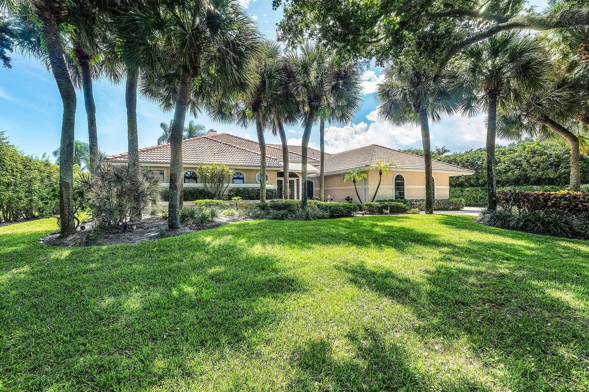 Heritage Oaks Residence photo 13