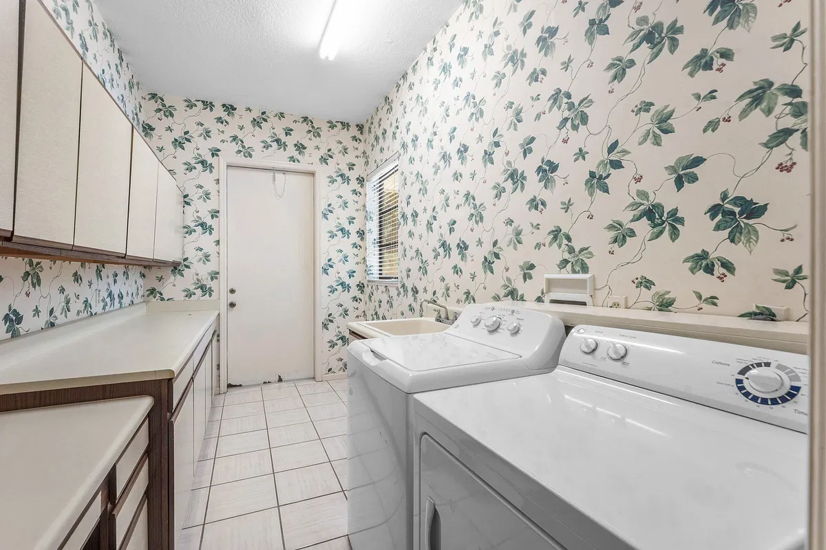Heritage Oaks Residence photo 43