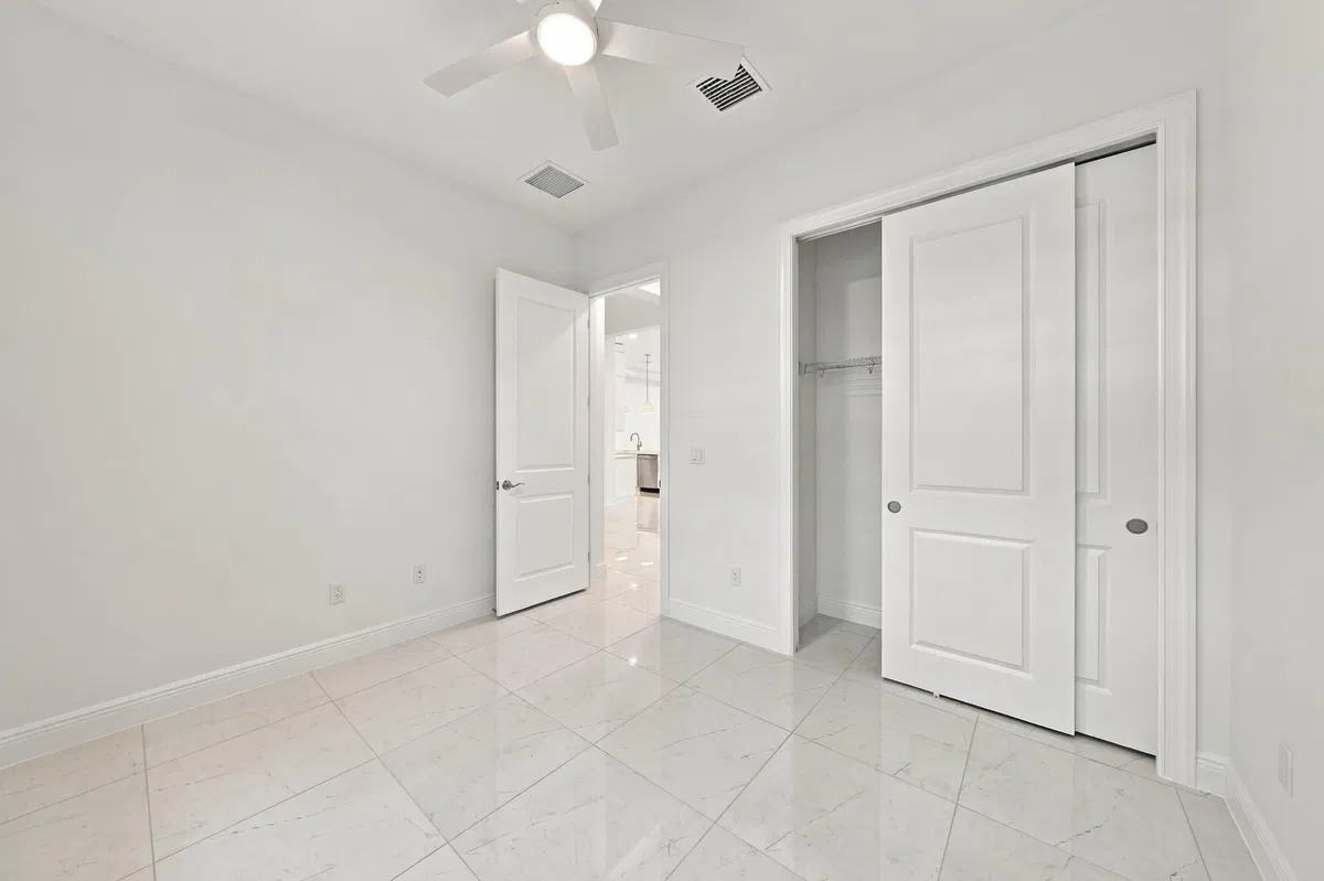  Residence photo 37
