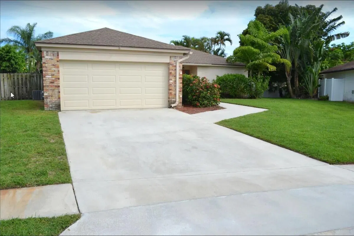 Residence photo 4