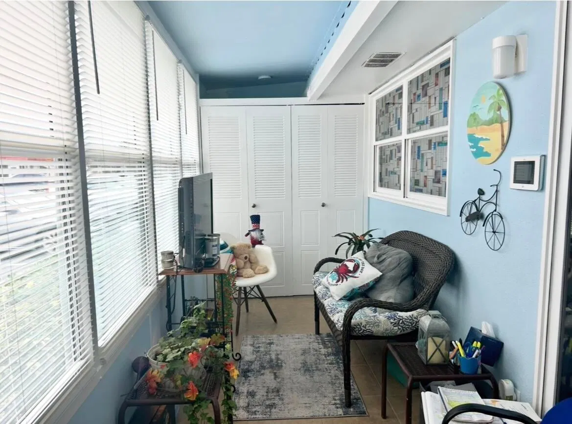 Residence photo 16
