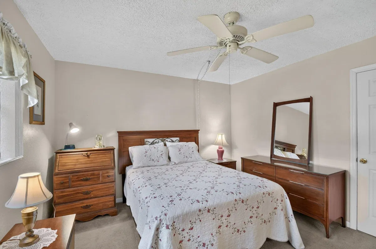 Unit 102 photo 16