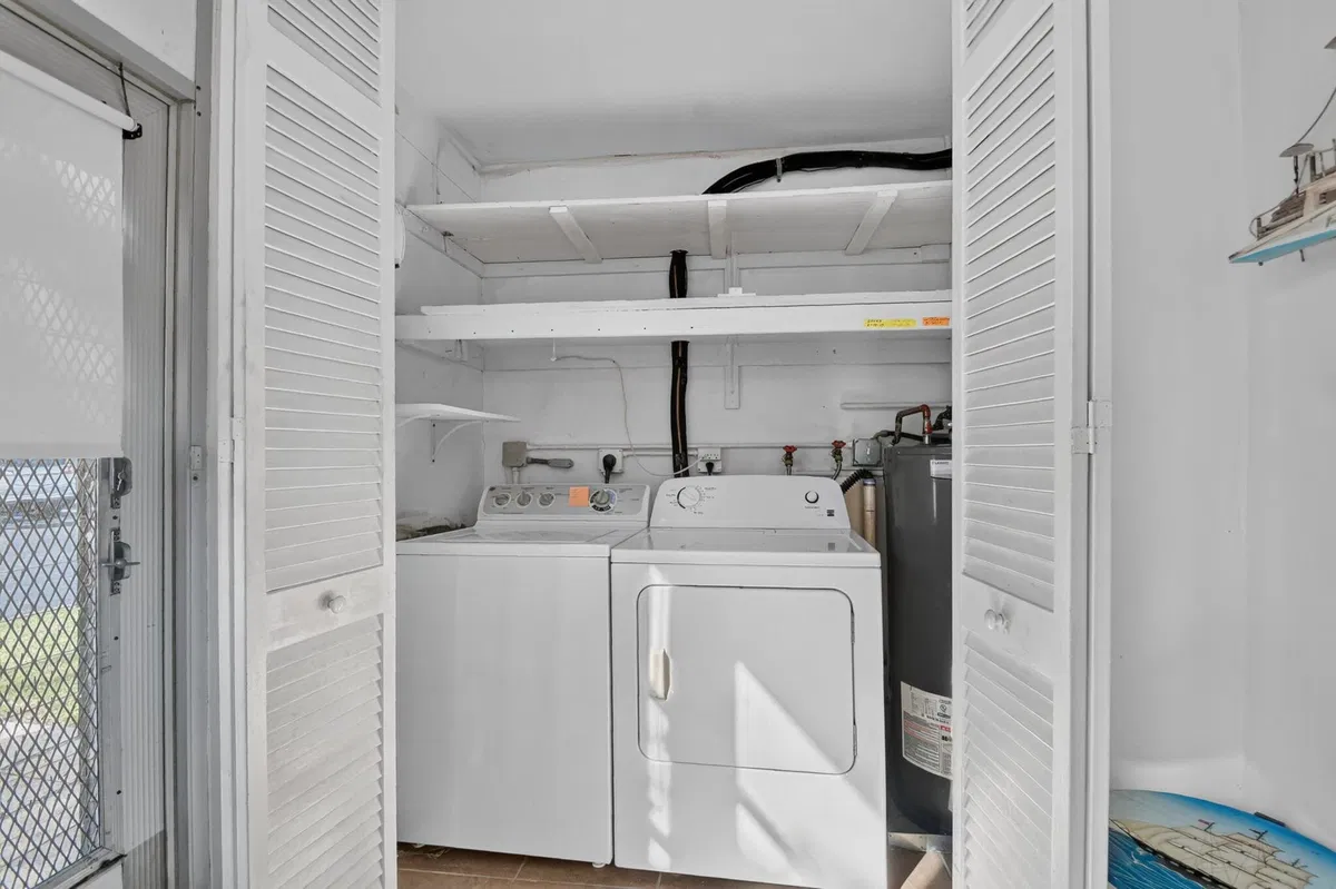  Unit 102 photo 31