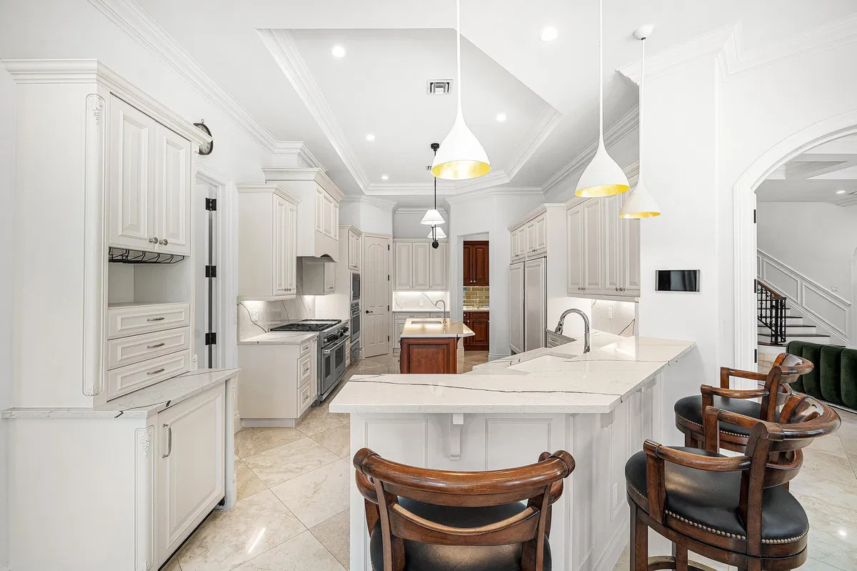 Golden Harbour Residence photo 16