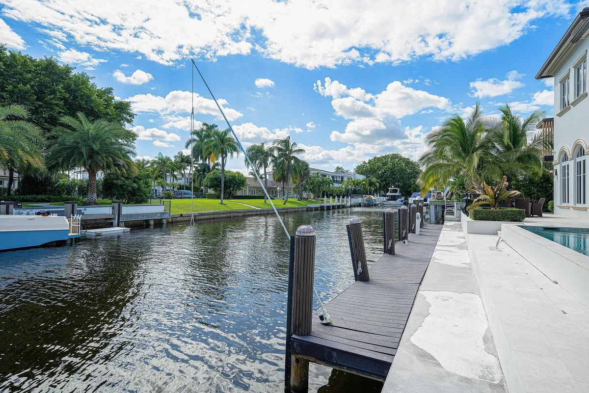 Golden Harbour Residence photo 64