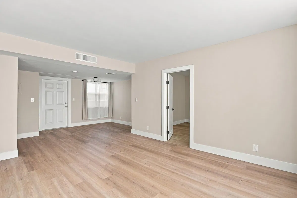 Unit 316 photo 13