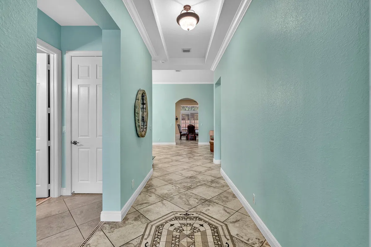 Residence photo 4