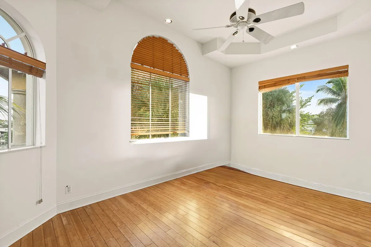  Residence photo 46