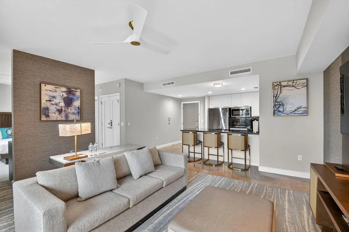 Unit 414 photo 34