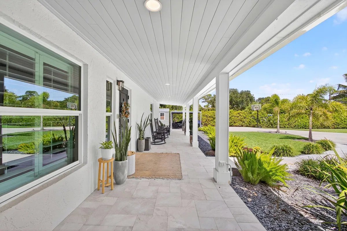  Residence photo 16
