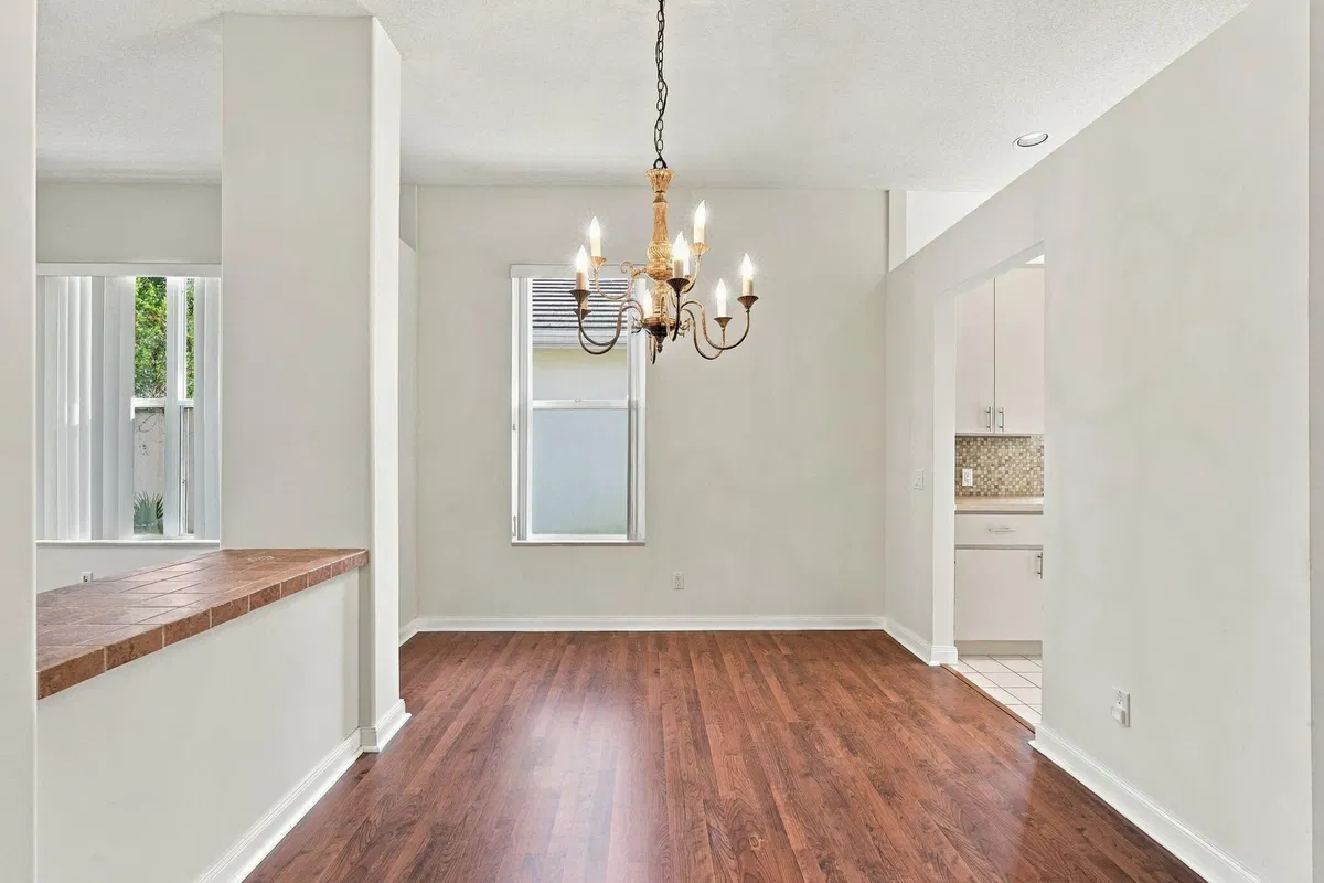 Residence photo 31