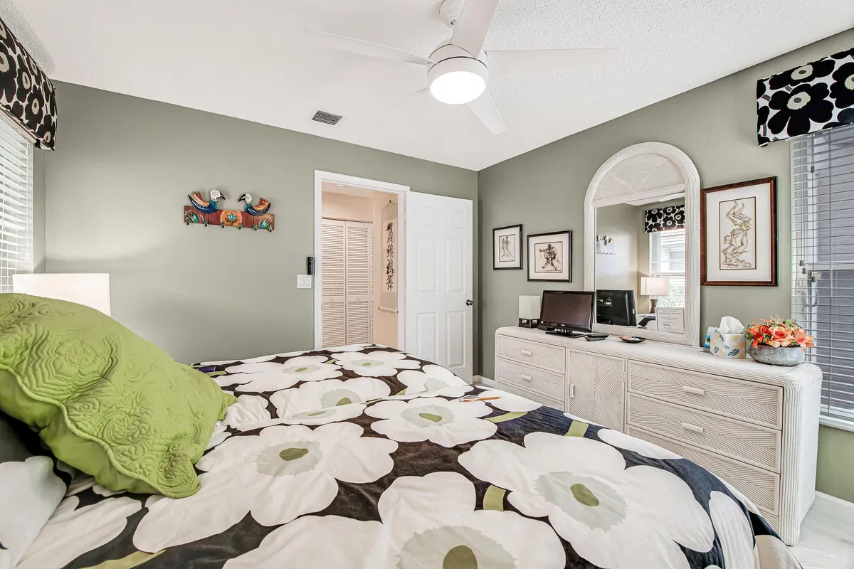 Residence photo 31