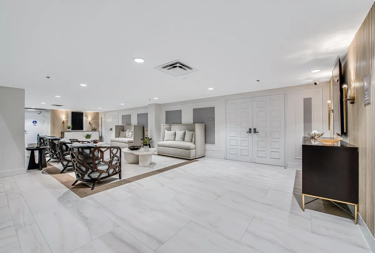 Residence photo 61