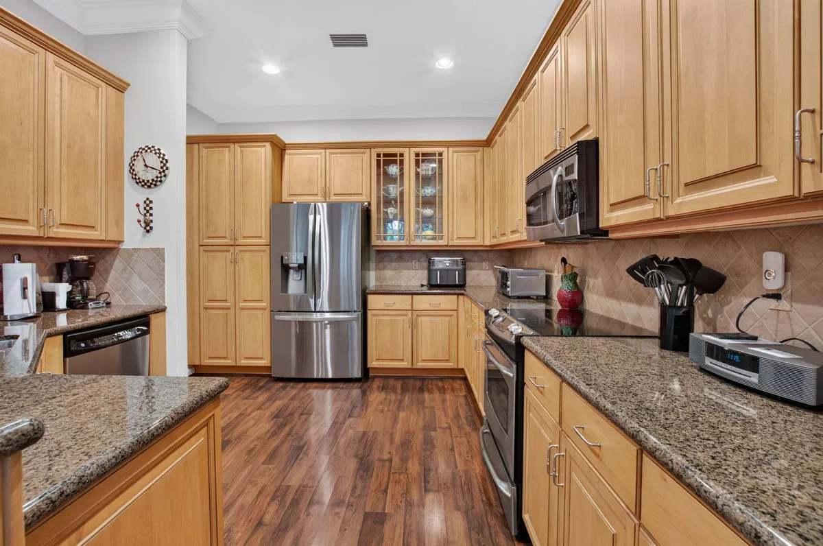 Residence photo 19