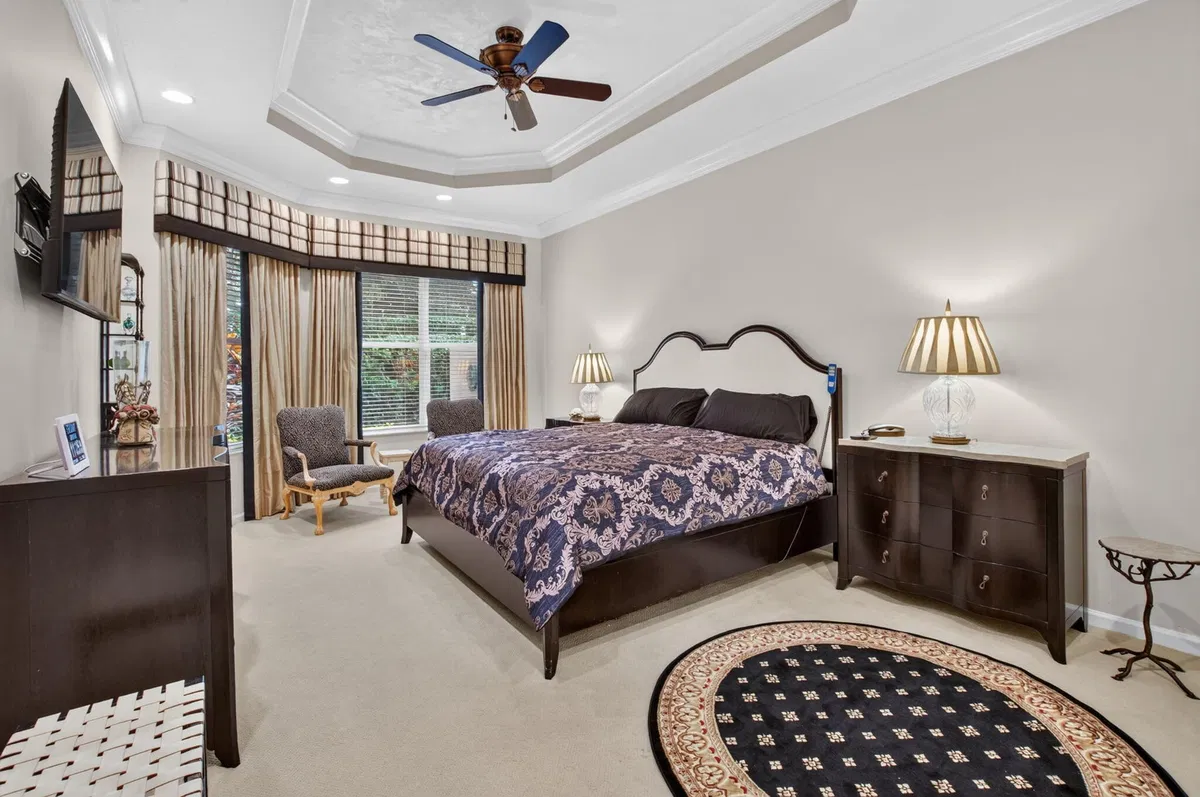Residence photo 22