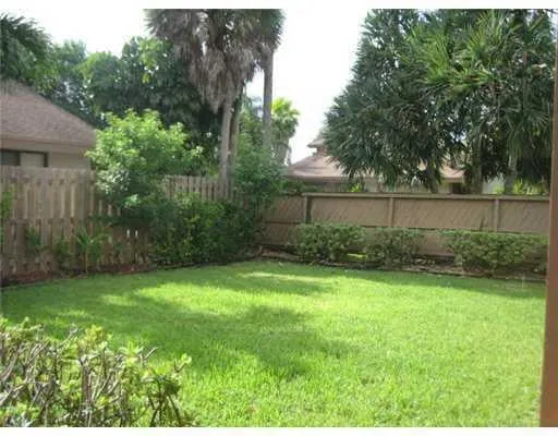 Residence photo 4