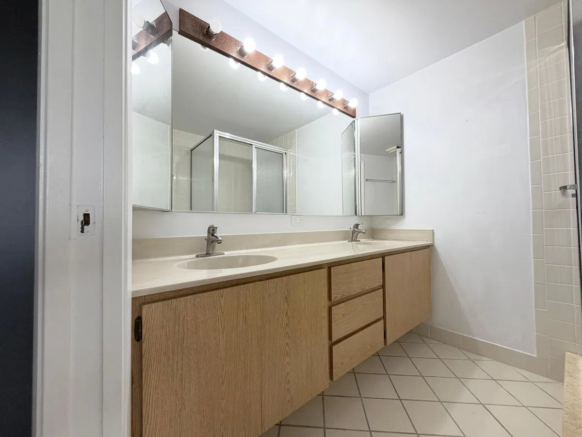 Residence photo 4