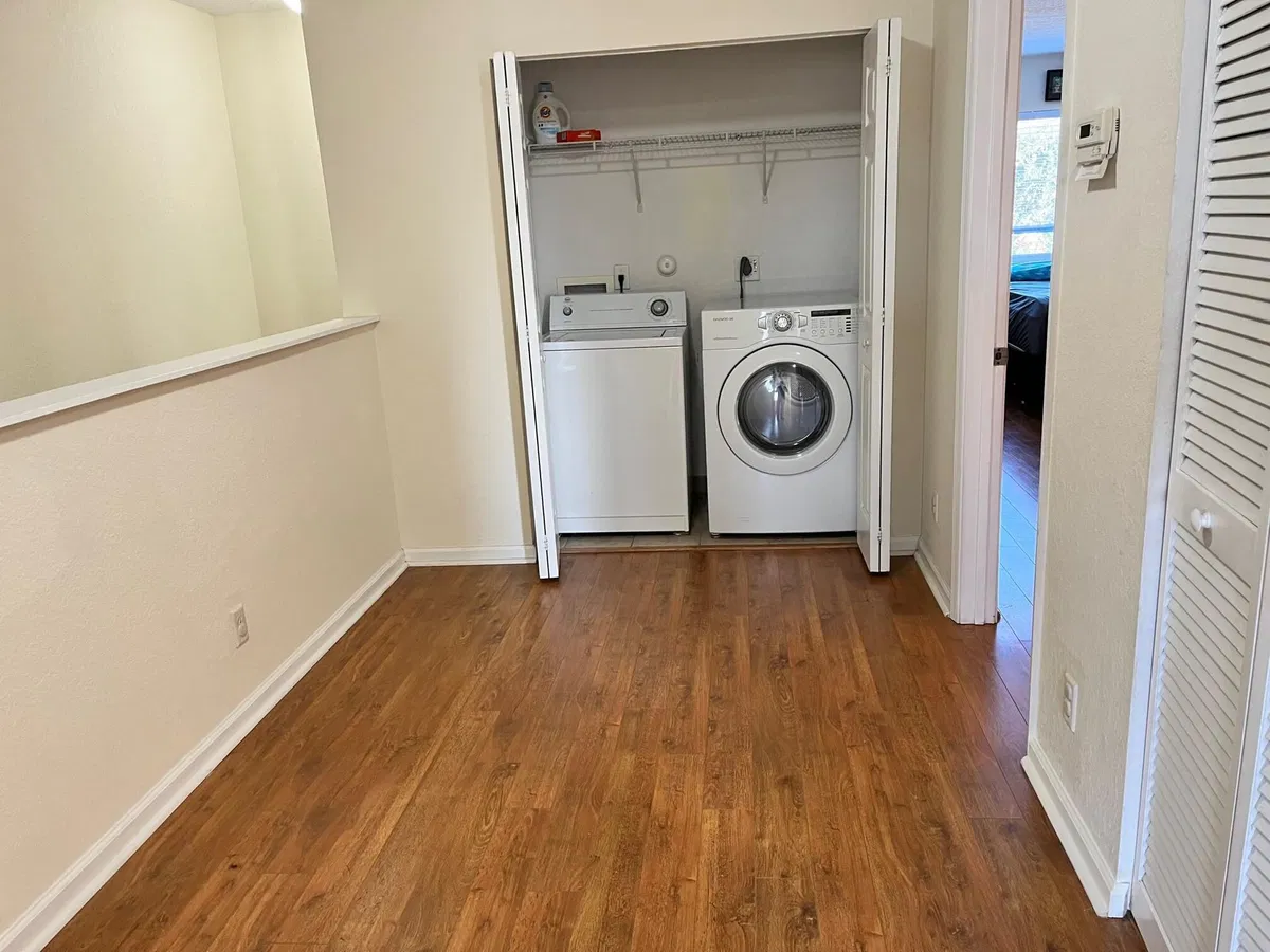  Residence photo 13