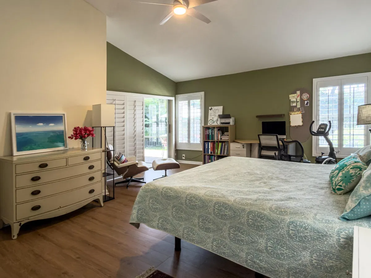 Residence photo 16