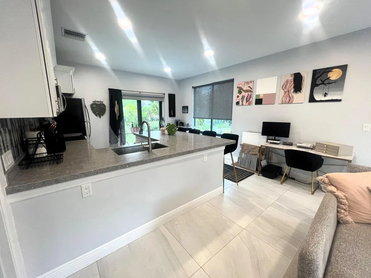 Residence photo 10