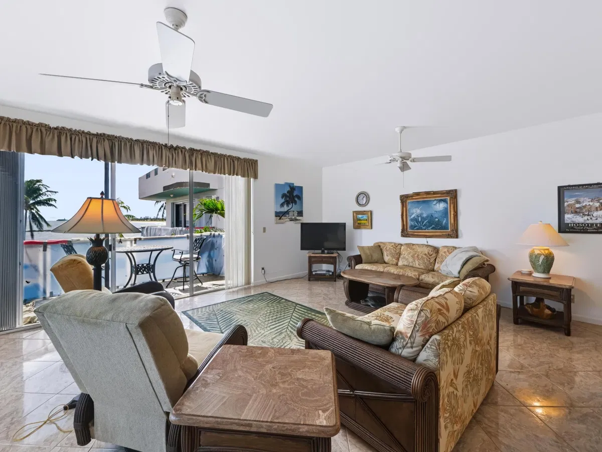 Singer Island Unit 301 photo 13