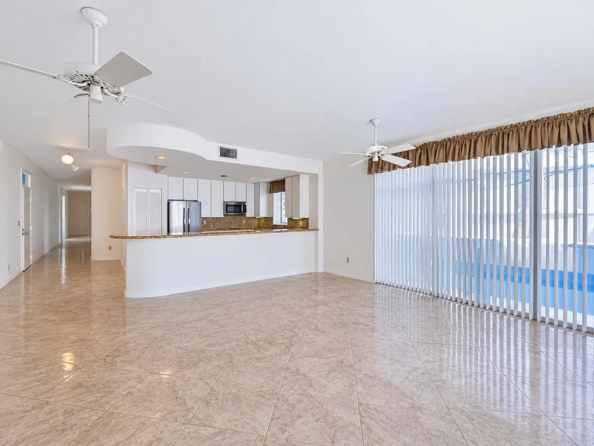 Singer Island Unit 301 photo 16