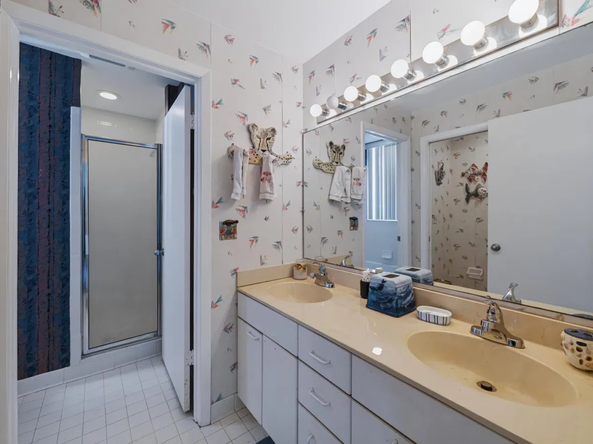 Singer Island Unit 301 photo 25