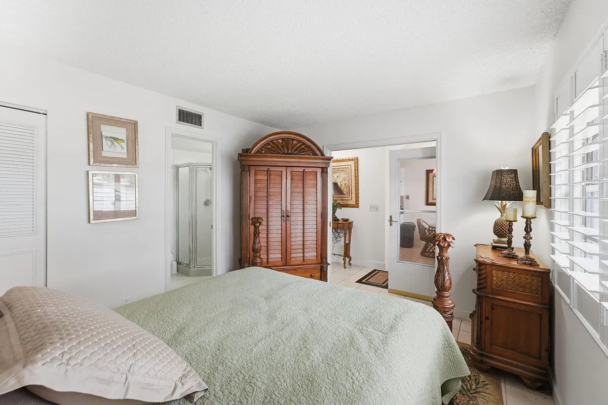 Residence photo 10