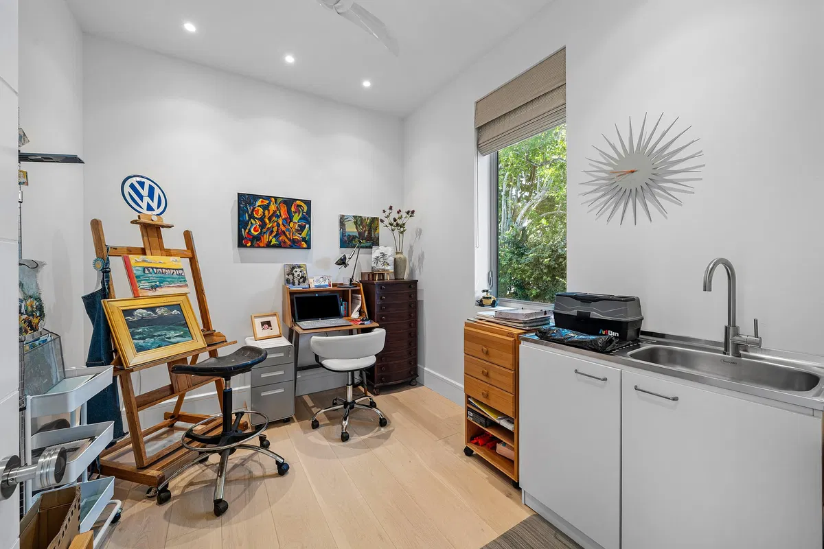 Residence photo 31