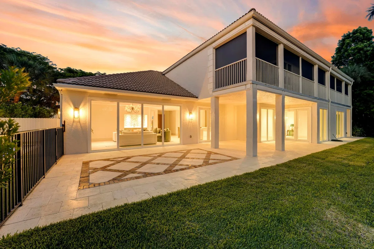 First Fairway Residence photo 52