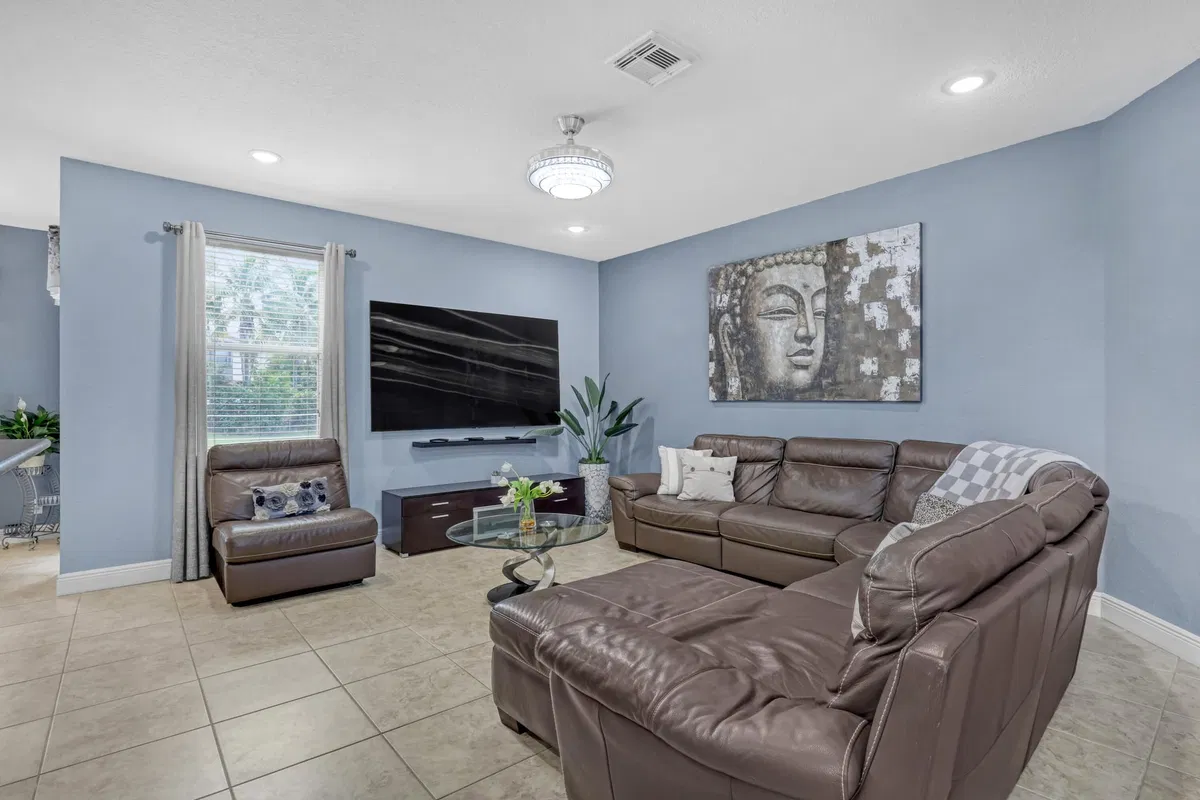 Residence photo 7