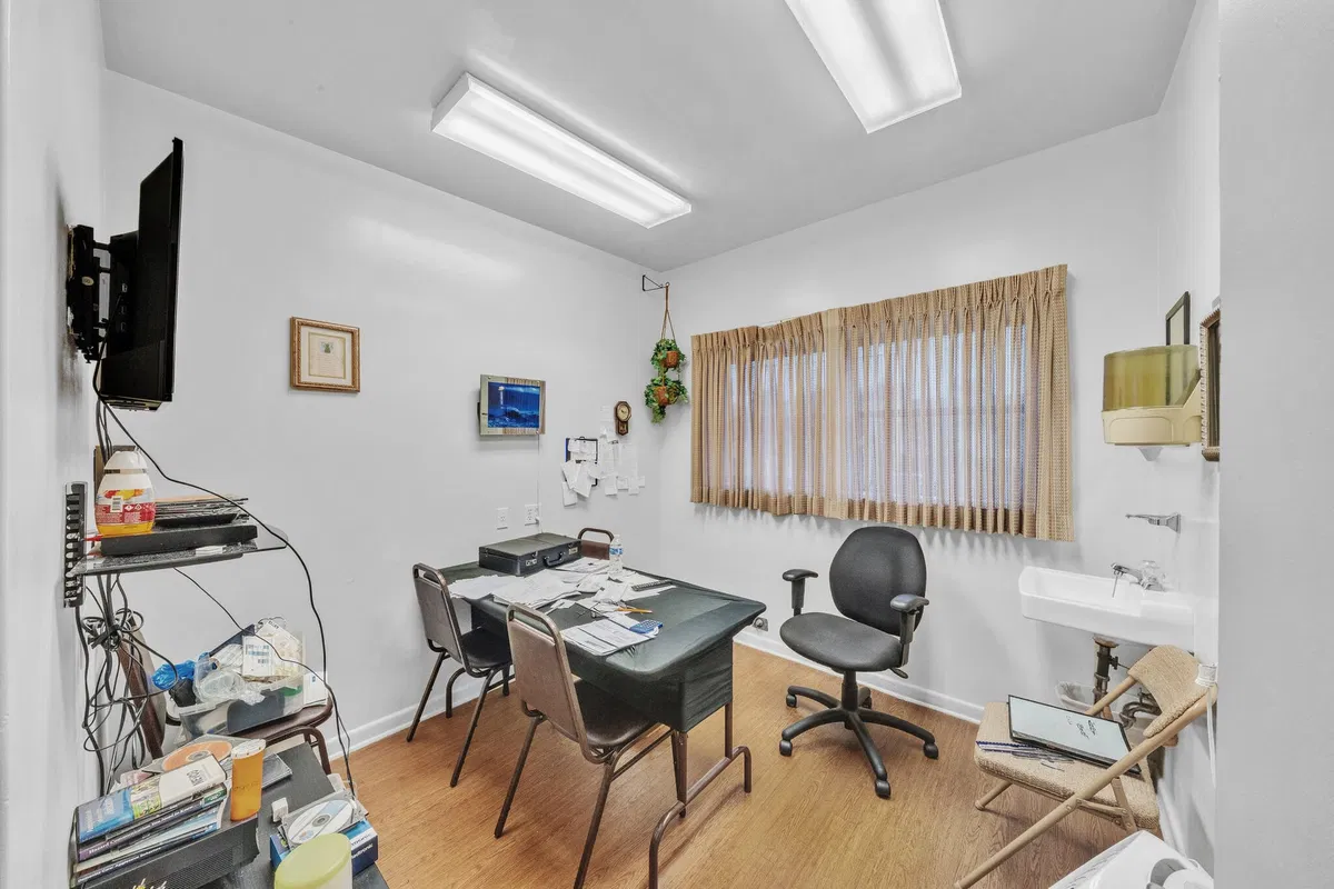  Residence photo 22
