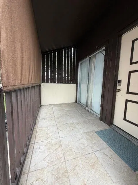 Unit 20 photo 4